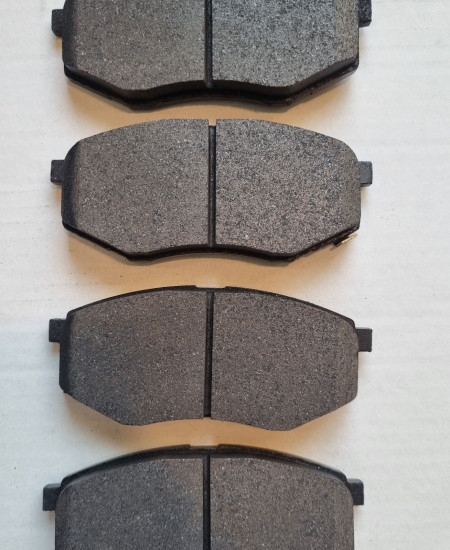 Hyundai Tucson - Front Brake Pads - 581012SA30