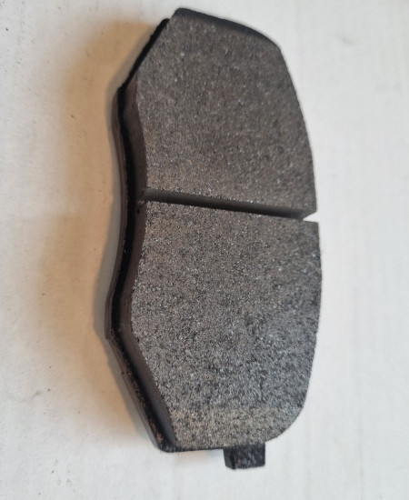 Hyundai Tucson - Front Brake Pads - 581012SA30