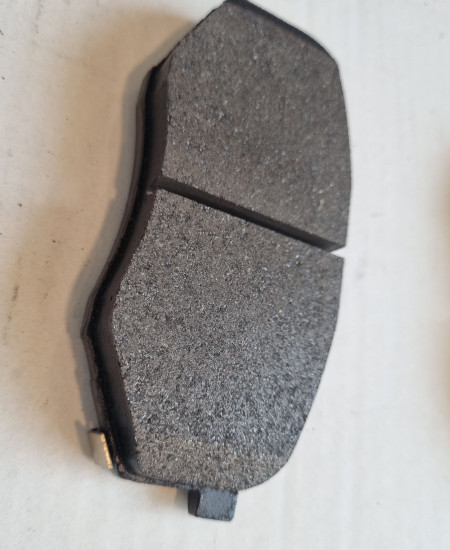 Hyundai Tucson - Front Brake Pads - 581012SA30